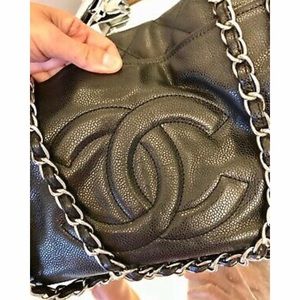 Chanel bag used but in good condition